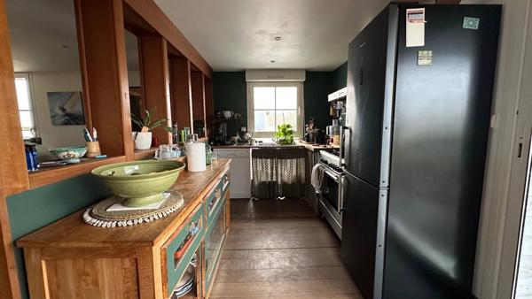 VILLA BALNÉAIRE FACE À L'OCÉAN.