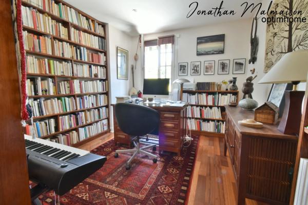 ✨ Propriété d’exception au cœur de Conches-en-Ouche – Piscine intérieure, sauna et studio indépendant