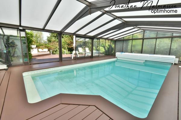 ✨ Propriété d’exception au cœur de Conches-en-Ouche – Piscine intérieure, sauna et studio indépendant