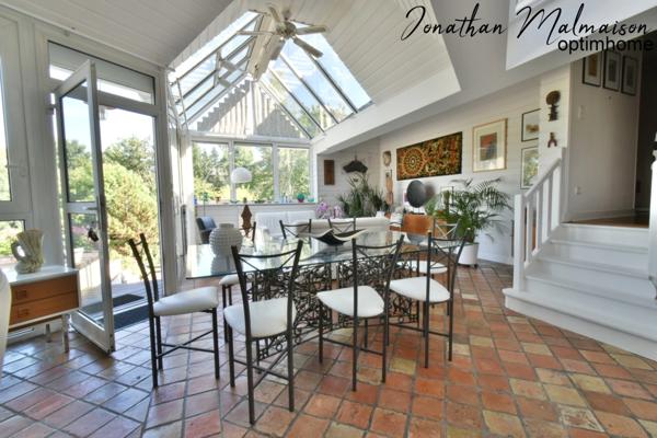 ✨ Propriété d’exception au cœur de Conches-en-Ouche – Piscine intérieure, sauna et studio indépendant