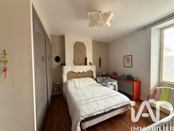 Maison à vendre 4 pièces 145 m² Béguey
