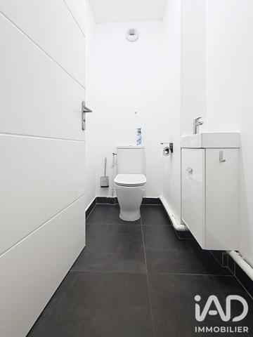 Location appartement 3 pièces 79 m² Levallois-Perret