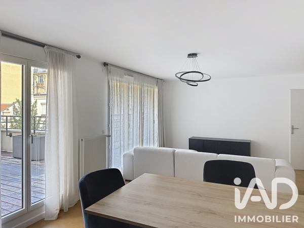 Location appartement 3 pièces 79 m² Levallois-Perret
