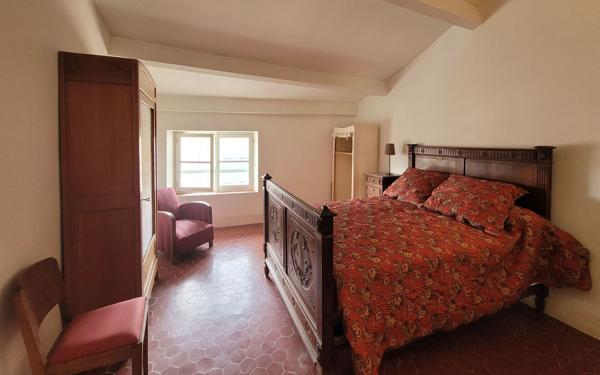 Maison à vendre    2 pièces • 48 m2 Vinon-sur-Verdon