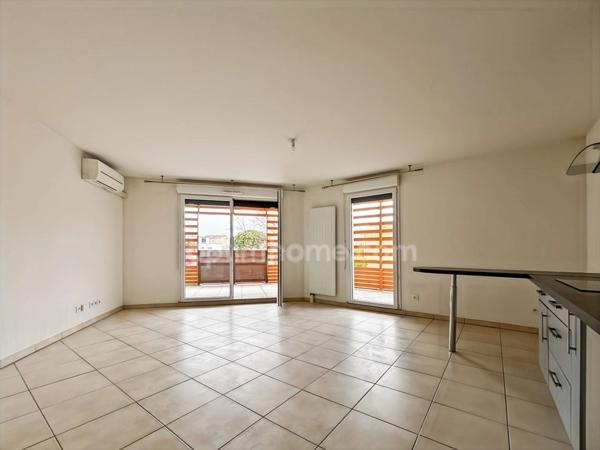 BAISSE DE PRIX !!!! Saint-Jean-de-Védas – T3 traversant avec grande terrasse & double parking