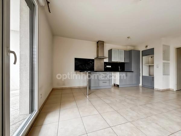 BAISSE DE PRIX !!!! Saint-Jean-de-Védas – T3 traversant avec grande terrasse & double parking