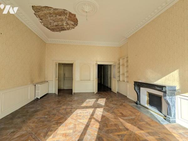 COURS CAMBRONNE - 6 PIECES - 220 M² - NANTES