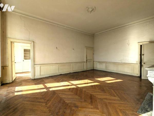 COURS CAMBRONNE - 6 PIECES - 220 M² - NANTES