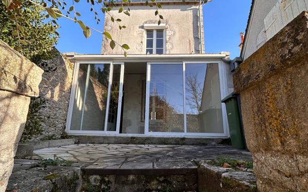 Maison à louer    3 pièces •  Mer