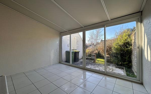 Maison à louer    3 pièces •  Mer