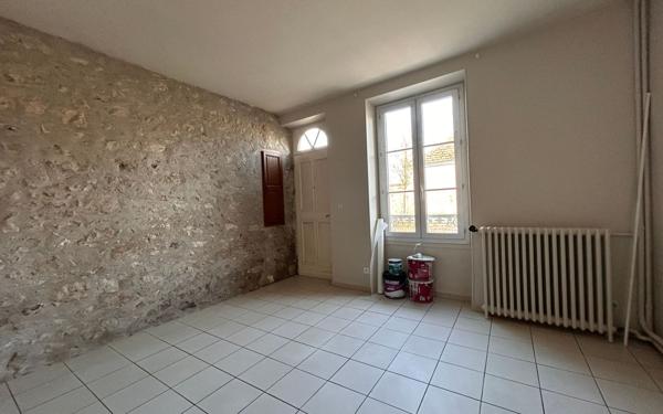 Maison à louer    3 pièces •  Mer