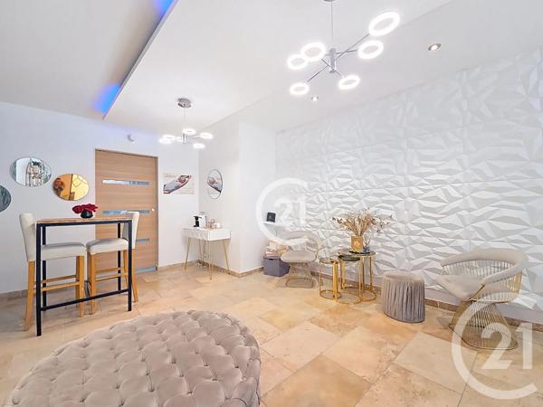 Immeuble à vendre  167 m 2   TARASCON  - 13