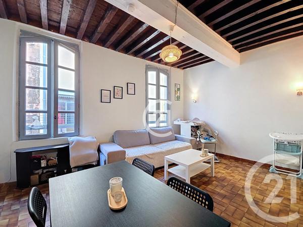 Immeuble à vendre  167 m 2   TARASCON  - 13