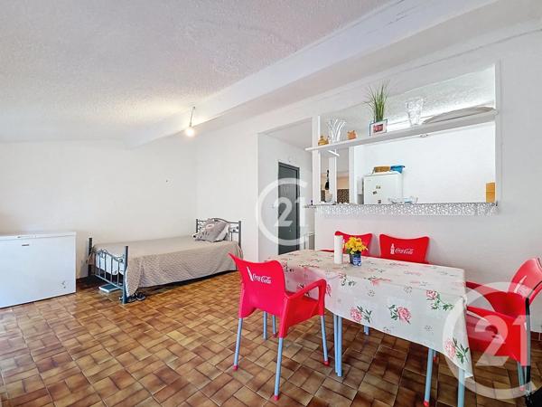 Immeuble à vendre  167 m 2   TARASCON  - 13