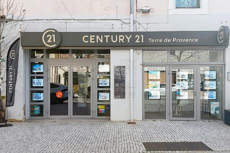 Immeuble à vendre  167 m 2   TARASCON  - 13