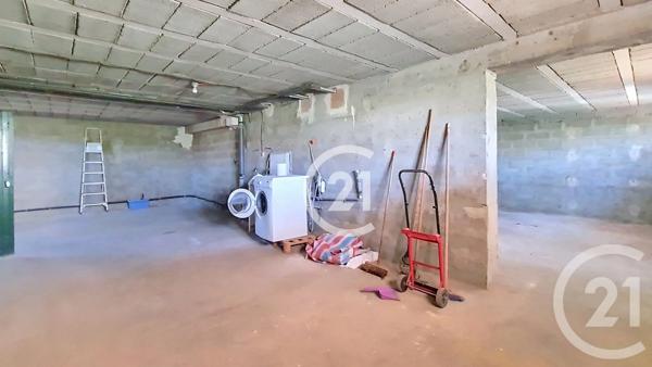Maison à vendre  4 pièces - 79,33 m 2   RAPHELE LES ARLES  - 13