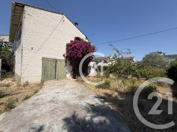 Maison à vendre  4 pièces - 79,33 m 2   RAPHELE LES ARLES  - 13