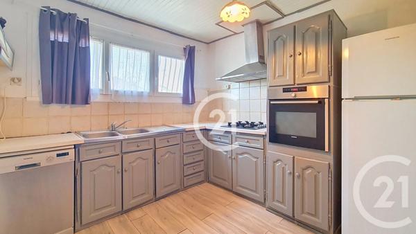 Maison à vendre  4 pièces - 79,33 m 2   RAPHELE LES ARLES  - 13