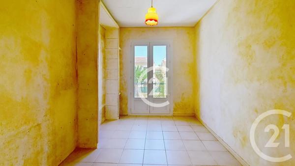 Maison à vendre  4 pièces - 79,33 m 2   RAPHELE LES ARLES  - 13