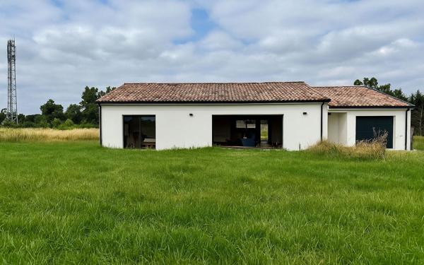 Maison à vendre    4 pièces • 178 m2 Cugnaux