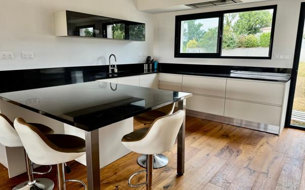 Maison à vendre    4 pièces • 178 m2 Cugnaux