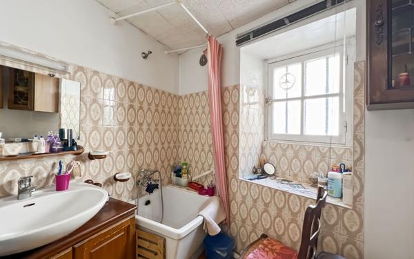 Maison à vendre    6 pièces • 191 m2 Livron-sur-Drôme
