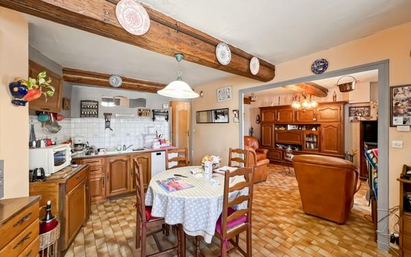 Maison à vendre    6 pièces • 191 m2 Livron-sur-Drôme