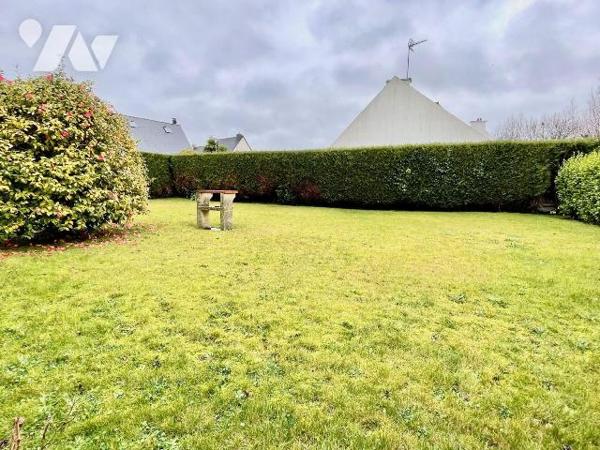Maison à Vendre à Lannion (22300) dans un quartier résidentiel, écoles.

Au calme, maison de ...