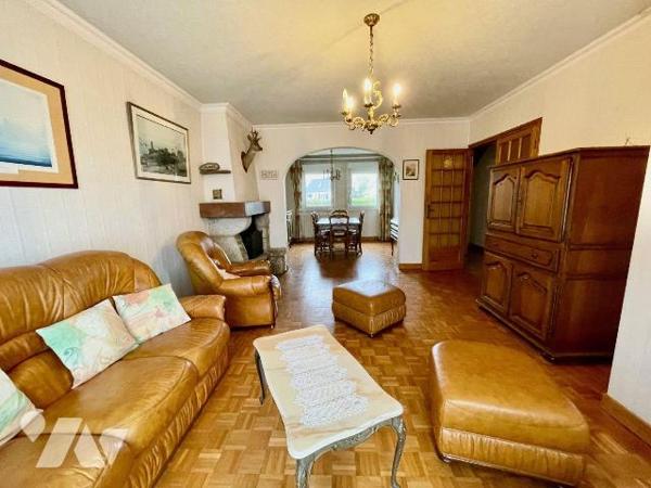 Maison à Vendre à Lannion (22300) dans un quartier résidentiel, écoles.

Au calme, maison de ...