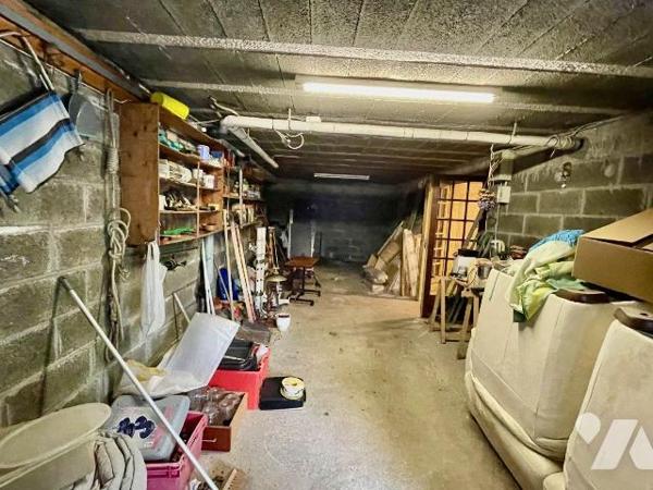 Maison à Vendre à Lannion (22300) dans un quartier résidentiel, écoles.

Au calme, maison de ...