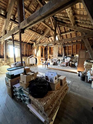 MAISON DE CARACTÈRE AVEC POTENTIEL D'AGRANDISSEMENT