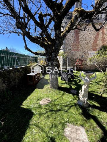 MAISON DE CARACTÈRE AVEC POTENTIEL D'AGRANDISSEMENT