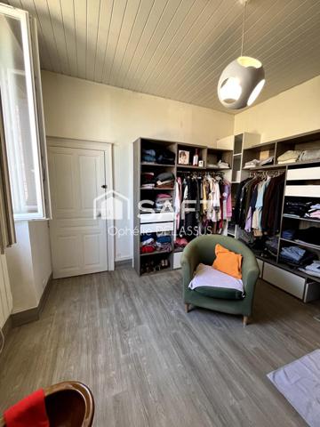 MAISON DE CARACTÈRE AVEC POTENTIEL D'AGRANDISSEMENT