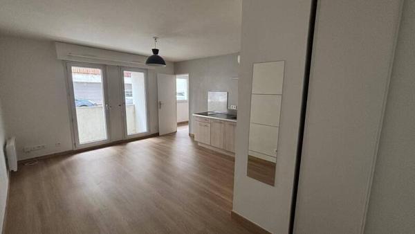 Appartement 2 pièces                                        - 44000 Nantes Réf : 10984