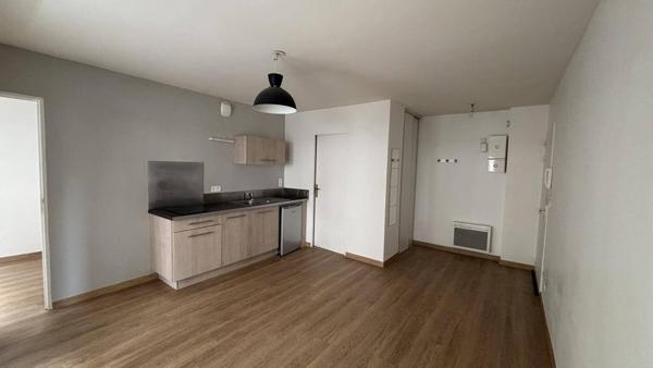 Appartement 2 pièces                                        - 44000 Nantes Réf : 10984