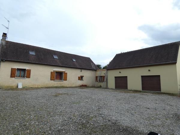 Maison à Le Mêle-sur-Sarthe, 61170 - 5 pièces 136m²