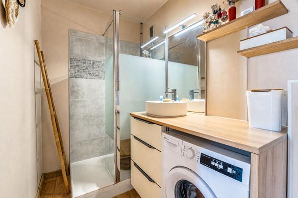 Appartement Annecy 2 pièce(s) 45.77 m2