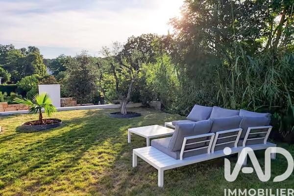 Maison à vendre 5 pièces 93 m² Goudargues