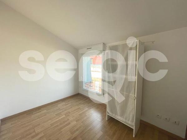 Location 3 Pieces 63 59450 Sin Le Noble 17 1773 01 0005