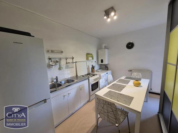Appartement à louer 2 pièces 70.01m² Valenciennes (59300)