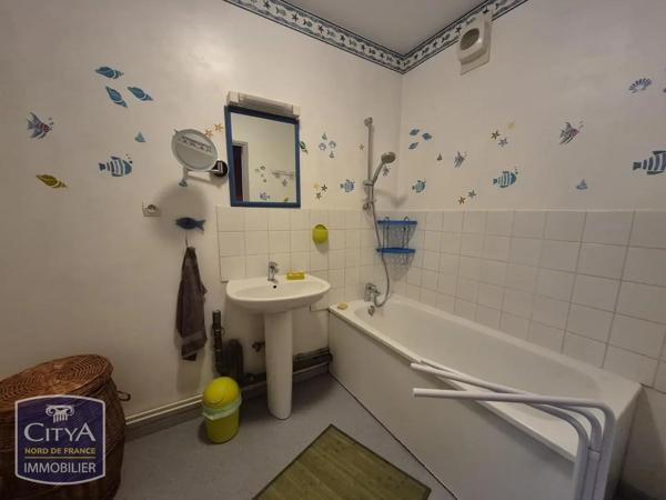 Appartement à louer 2 pièces 70.01m² Valenciennes (59300)