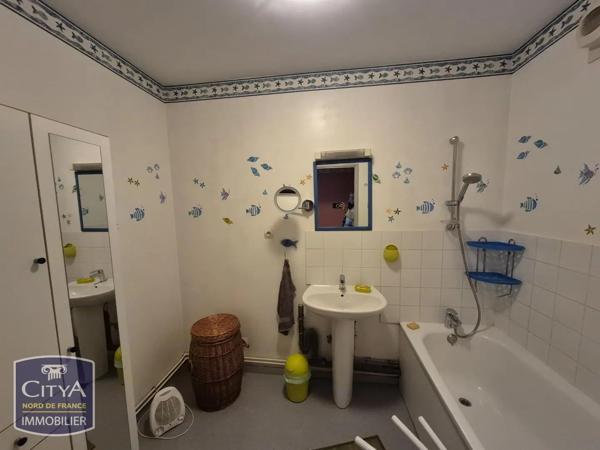 Appartement à louer 2 pièces 70.01m² Valenciennes (59300)