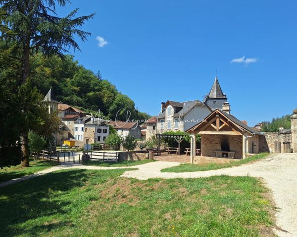 Maison ancienne à réinventer ... LAGUENNE-SUR-AVALOUZE (19)