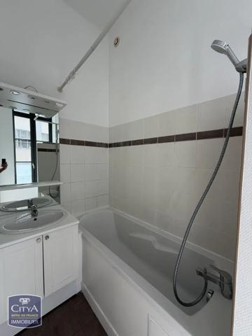 Appartement à louer 2 pièces 42.43m² Lille (59000)