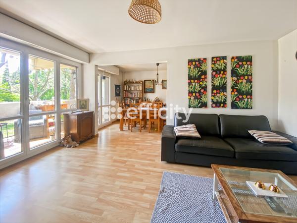 Appartement 5 pièces - 94 m² Exclusivité efficity