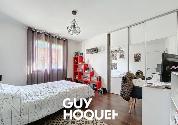 Maison Contemporaine de Plain Pied 4 Chambres + Garage + Piscine - 71570 LA CHAPELLE DE GUINCHAY