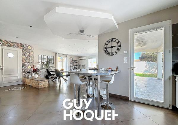 Maison Contemporaine de Plain Pied 4 Chambres + Garage + Piscine - 71570 LA CHAPELLE DE GUINCHAY