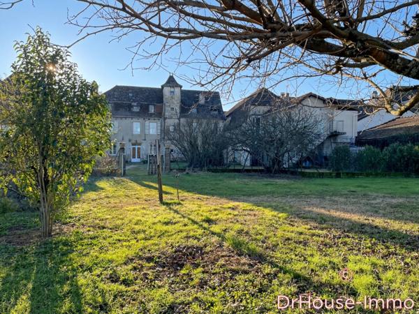 Maison à vendre 7 pièces de 300 m²