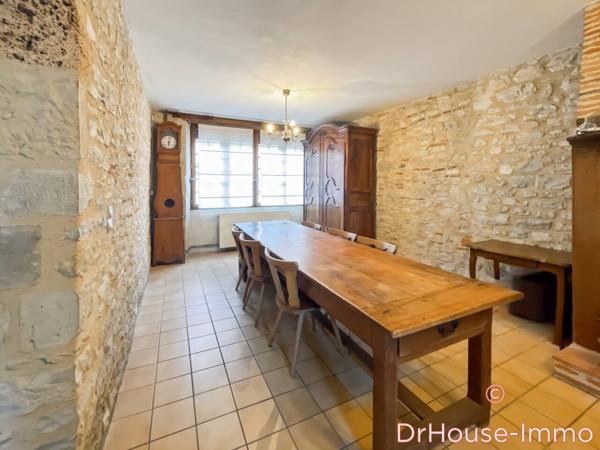 Maison à vendre 7 pièces de 300 m²