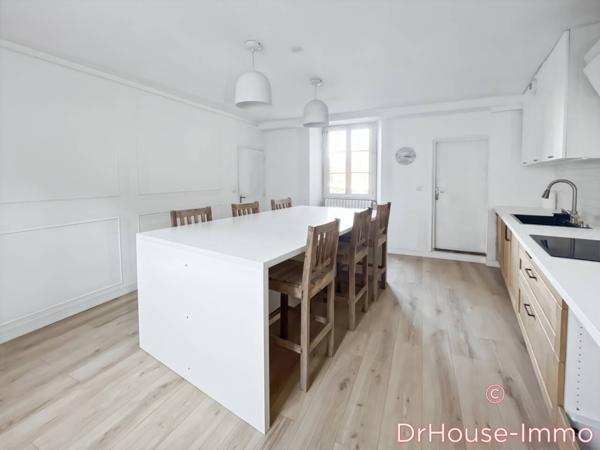 Maison à vendre 7 pièces de 300 m²